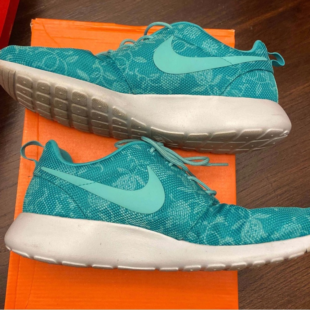 Nike Roshe Run GPX size 9